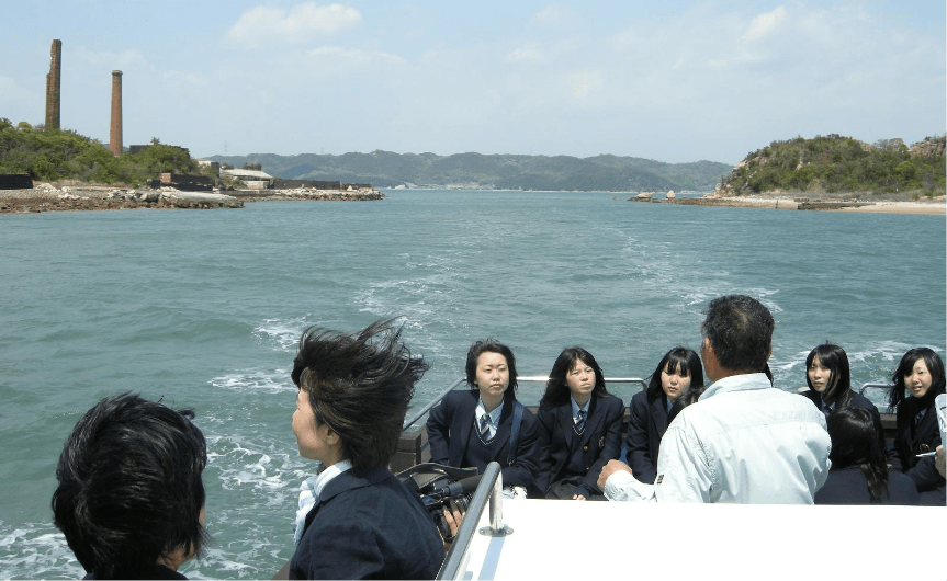 犬島•海の劇場•中学生のための犬島アート合宿2011年